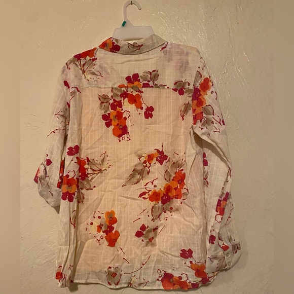 White stag button down shirt - Picture 2 of 2